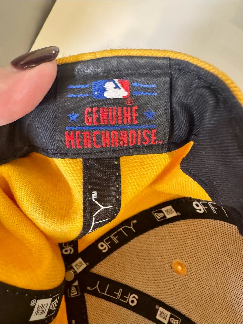 NWOT Pittsburg Pirates Yellow SnapBack Hat